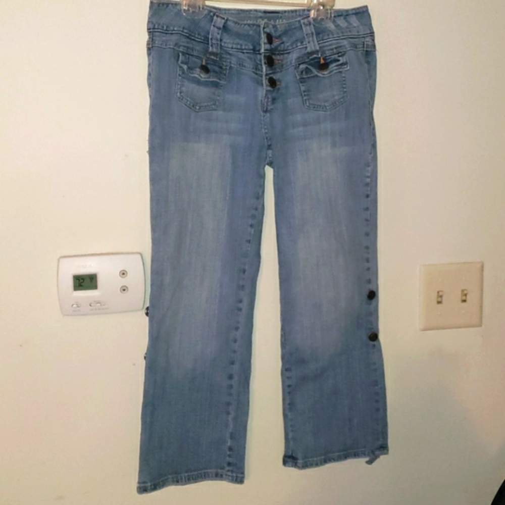 Hydraulic Low Rise Capris Size 9/10